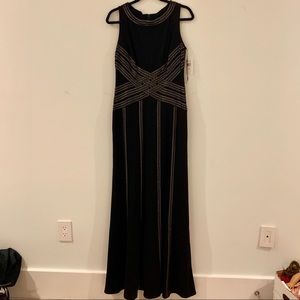 Tadashi Shoji full length gown black size medium